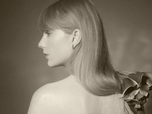 Mengulik Transformasi Gaya Taylor Swift Era The Tortured Poets Department