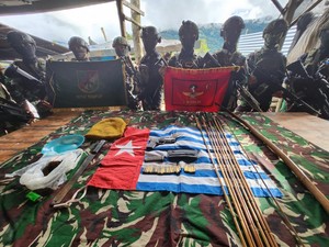TNI Tembak 2 Anggota OPM Penyerang Pos di Paro Nduga, Sita Senpi-Amunisi