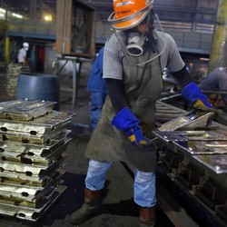 Gelombang PHK Hantam Karyawan Smelter Timah di Bangka Belitung