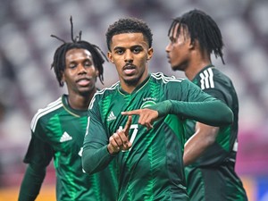 Dibantai 0-5, Pelatih Thailand: Arab Saudi Kuat Banget