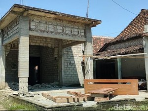 Istri di Madiun Bongkar Rumah gegara Suami Selingkuh Saat Ditinggal Jadi TKW