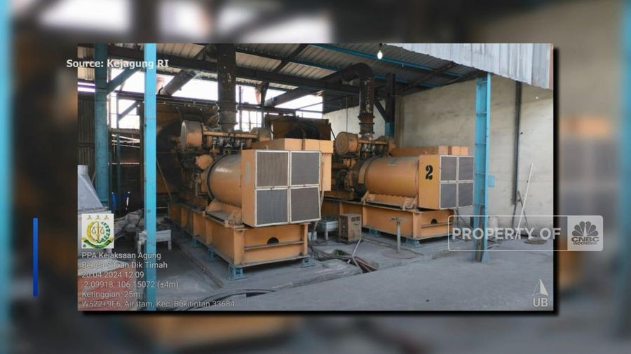 Penyidik Jaksa Agung Muda Tindak Pidana Khusus (Jampidsus) Kejaksaan Agung menyita smelter dan alat berat sebagai barang bukti dugaan korupsi tata niaga timah wilayah Izin Usaha Pertambangan (IUP) PT Timah Tbk tahun 2015 hingga 2022.