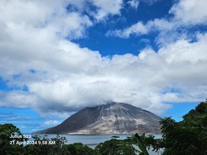 Status Gunung Ruang Turun Jadi Siaga, Warga Diimbau Jauhi Radius 4 Km