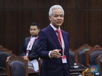 Ganjar Buka Suara Soal Pilkada Jateng, Singgung Aksi Jokowi