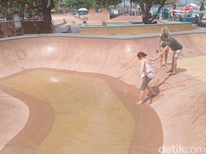 Hujan Sejak Subuh, Skatepark Kuta Tergenang Air