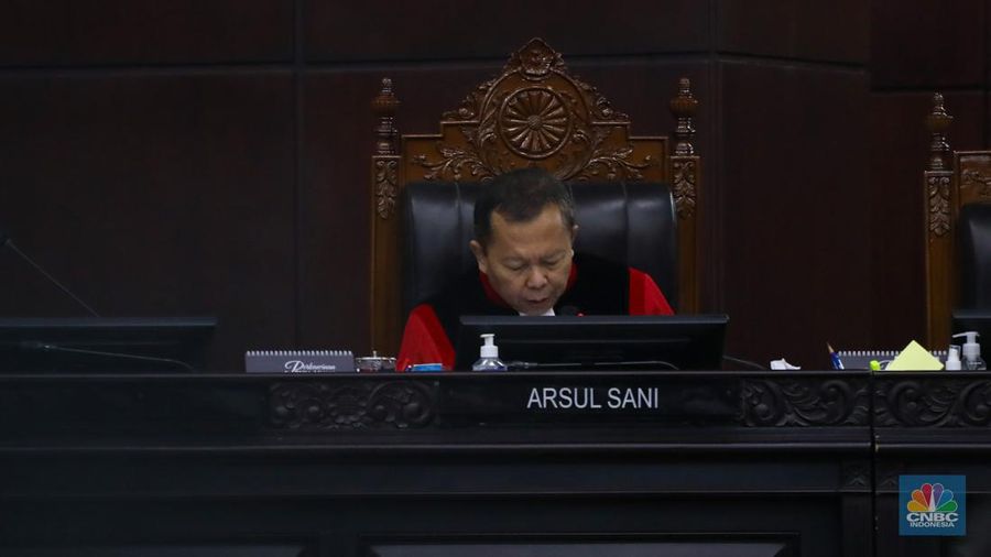 Hakim Mahkamah Konstitusi, Arsul Sani. (CNBC Indonesia/Faisal Rahman)