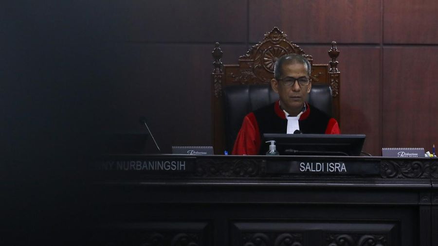 Hakim Mahkamah Konstitusi, Saldi Isra. (վ/Faisal Rahman)