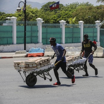 Potret Haiti Jadi Medan Perang, Gangster Kuasai Kota-Warga 'Sekarat'