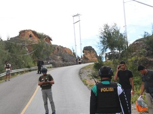 Sopir Angkot-Tukang Ojek Diserang OTK di Enarotali Paniai, 1 Orang Tewas