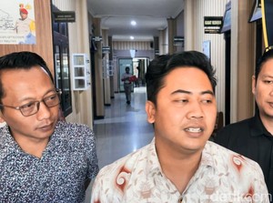 Terduga Pelaku Kekerasan Terhadap Anak Isa Bajaj Serahkan Diri ke Polisi