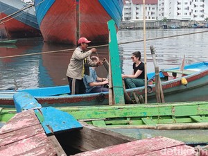 Eksistensi Manusia Sampan di Sunda Kelapa, Sulit Dapat Pelanggan-Hidup Miskin