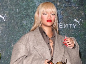 Gambaran Masa Kelam Rihanna karena P Diddy dalam Cover Album Anti