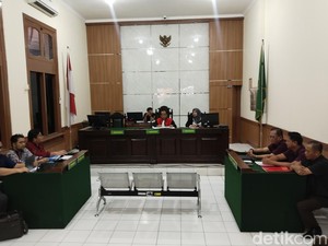 Irfan Nur Alam Lawan Status Tersangka Korupsi Pasar Cigasong Majalengka