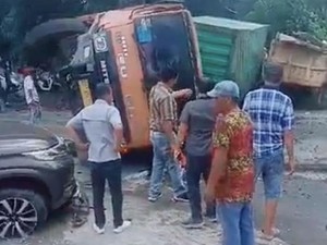 Tabrakan Beruntun Libatkan 8 Mobil dan 1 Motor di Sidrap, 1 Orang Tewas