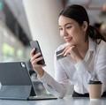 Pakai Kartu Kredit Buat Sehari-hari? Ketahui Ini Gak Kelilit Utang