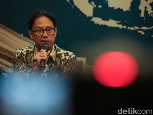 Heboh Efek Samping Langka Vaksin AstraZeneca, Menkes Angkat Bicara