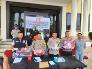 Mahasiswa di Tanjabbar Ditangkap Usai Pesan Ganja 1,5 Kg Lewat Ekspedisi