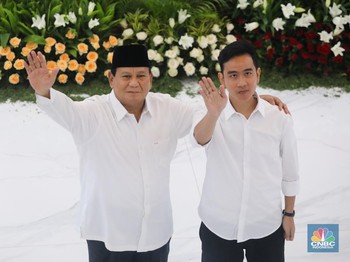 Gubernur BI, Ekonom, hingga Thomas Djiwandono soal Rupiah-Defisit APBN