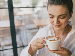 Minum Kopi Dicampur Kolagen Bisa Bikin Kulit Glowing, Apa Iya?