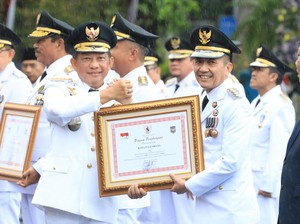 Pj Walkot Palembang Kembali Terima Penghargaan dari Mendagri di Hari Otoda