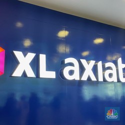 Warga RI Diminta Pakai eSIM, Bos XL Axiata Buka Suara Bilang Begini