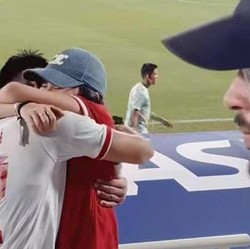So Sweet... Momen Azizah Salsha Peluk Pahlawan Timnas Pratama Arhan