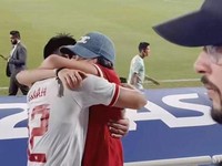 So Sweet... Momen Azizah Salsha Peluk Pahlawan Timnas Pratama Arhan