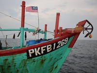 RI Tangkap Kapal Maling Ikan Malaysia di Selat Malaka