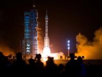 Detik-detik China Kirim 3 Astronaut ke Stasiun Luar Angkasa