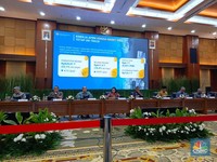 Sri Mulyani Beberkan Tekanan Bertubi-Tubi ke Ekonomi RI
