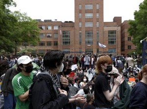 Polisi Bubarkan Kemah Demo Pro-Palestina di 3 Kampus AS, 200 Orang Ditahan