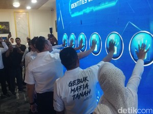 AHY Luncurkan Aplikasi My Sertifikat Tanah di Kantor BPN Makassar