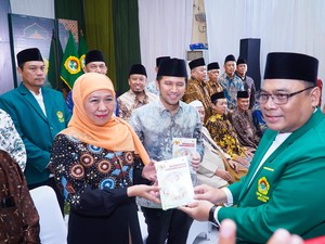Khofifah Berharap Gerindra dan Golkar Mau Restui Emil Jadi Wakilnya Lagi