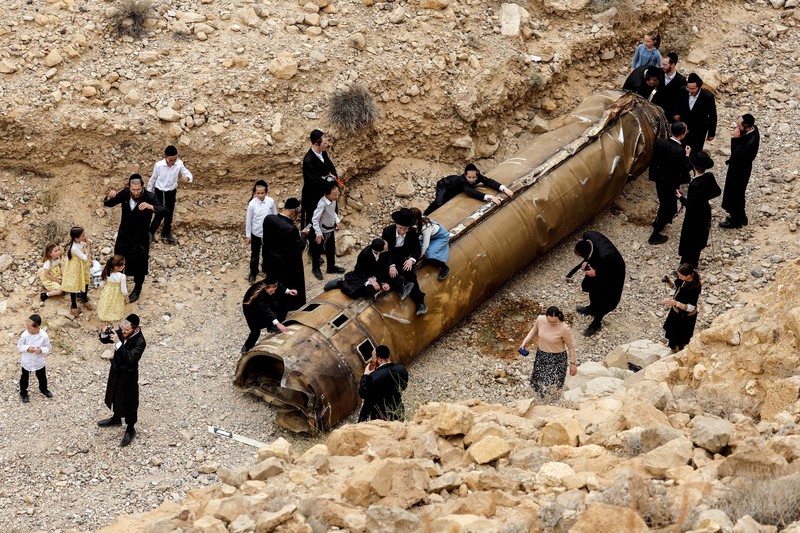Lebih dari 300 drone dan rudal Iran diluncurkan ke Israel pada 13 April 2024 lalu sebagai balasan atas pengeboman di Suriah. Namun, Israel mengklaim berhasil menembak jatuh 99 persen di antara senjata tersebut. (REUTERS/Amir Cohen) Lebih dari 300 drone dan rudal Iran diluncurkan ke Israel pada 13 April 2024 lalu sebagai balasan atas pengeboman di Suriah. Namun, Israel mengklaim berhasil menembak jatuh 99 persen di antara senjata tersebut. (REUTERS/Amir Cohen)