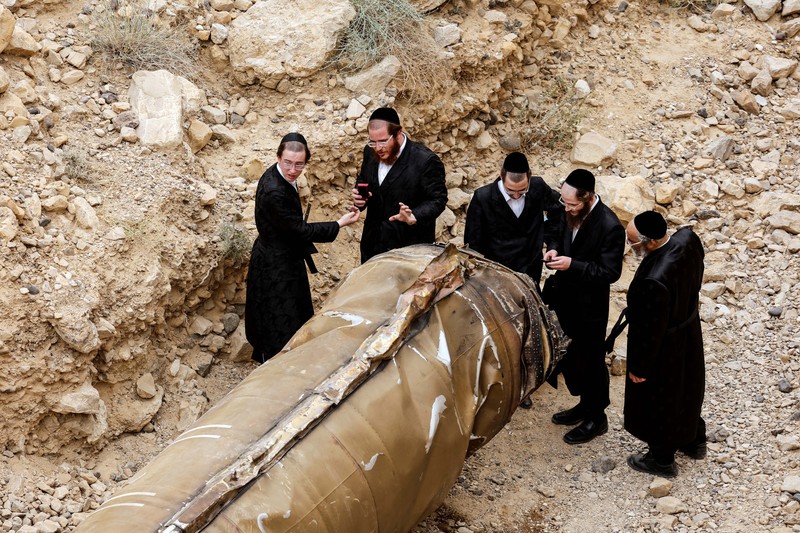 Lebih dari 300 drone dan rudal Iran diluncurkan ke Israel pada 13 April 2024 lalu sebagai balasan atas pengeboman di Suriah. Namun, Israel mengklaim berhasil menembak jatuh 99 persen di antara senjata tersebut. (REUTERS/Amir Cohen) Lebih dari 300 drone dan rudal Iran diluncurkan ke Israel pada 13 April 2024 lalu sebagai balasan atas pengeboman di Suriah. Namun, Israel mengklaim berhasil menembak jatuh 99 persen di antara senjata tersebut. (REUTERS/Amir Cohen)