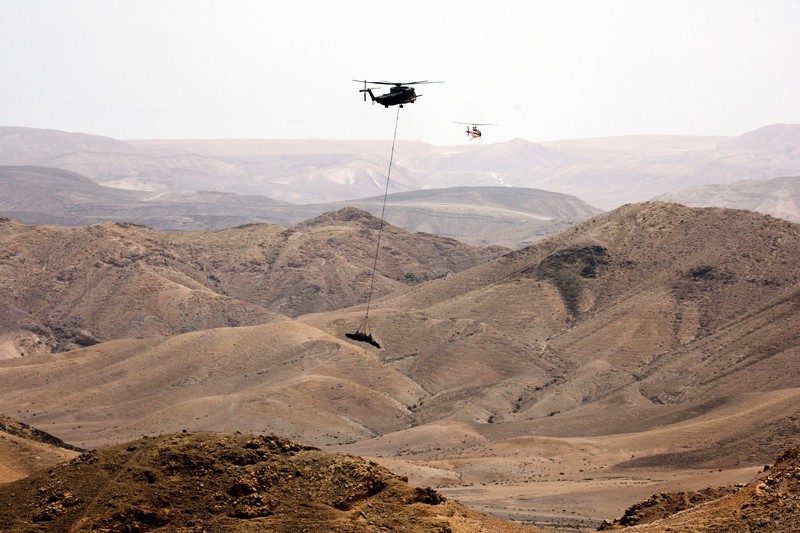 Lebih dari 300 drone dan rudal Iran diluncurkan ke Israel pada 13 April 2024 lalu sebagai balasan atas pengeboman di Suriah. Namun, Israel mengklaim berhasil menembak jatuh 99 persen di antara senjata tersebut. (REUTERS/Amir Cohen) Lebih dari 300 drone dan rudal Iran diluncurkan ke Israel pada 13 April 2024 lalu sebagai balasan atas pengeboman di Suriah. Namun, Israel mengklaim berhasil menembak jatuh 99 persen di antara senjata tersebut. (REUTERS/Amir Cohen)