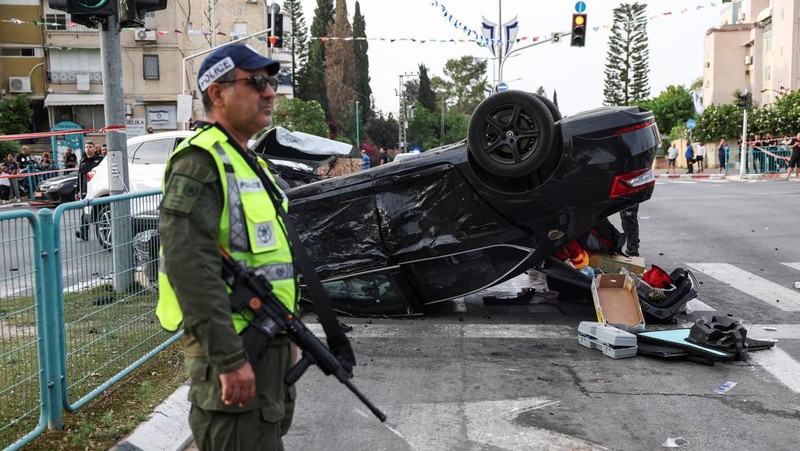 Menteri Keamanan Nasional Israel, Itamar Ben-Gvir, mengalami kecelakaan mobil dan dilarikan ke rumah sakit. Ben-Gvir celaka gara-gara menerobos lampu merah. (REUTERS/Tomer Appelbaum)