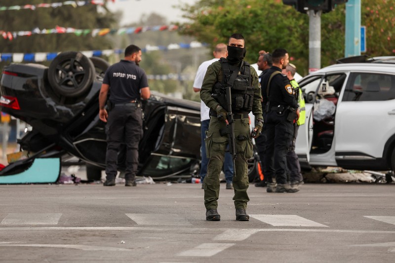 Menteri Keamanan Nasional Israel, Itamar Ben-Gvir, mengalami kecelakaan mobil dan dilarikan ke rumah sakit. Ben-Gvir celaka gara-gara menerobos lampu merah. (REUTERS/Tomer Appelbaum) Menteri Keamanan Nasional Israel, Itamar Ben-Gvir, mengalami kecelakaan mobil dan dilarikan ke rumah sakit. Ben-Gvir celaka gara-gara menerobos lampu merah. (REUTERS/Tomer Appelbaum)