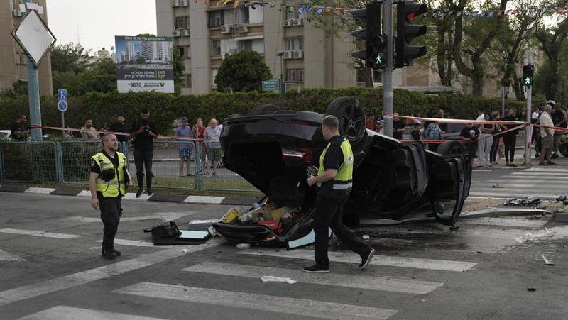 Menteri Keamanan Nasional Israel, Itamar Ben-Gvir, mengalami kecelakaan mobil dan dilarikan ke rumah sakit. Ben-Gvir celaka gara-gara menerobos lampu merah. (REUTERS/Tomer Appelbaum)