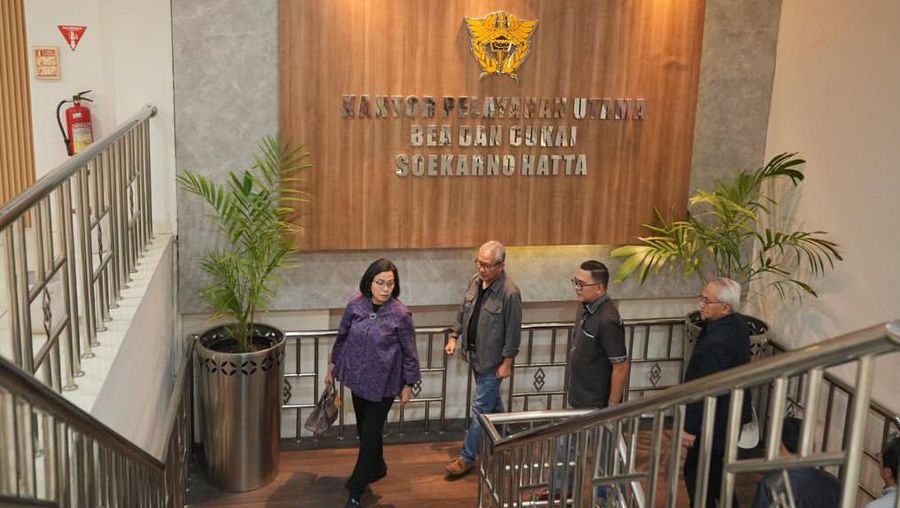 Menteri Keuangan (Menkeu) Sri Mulyani Indrawati memberikan wejangan kepada seluruh jajaran pegawai Direktorat Jenderal Bea dan Cukai (DJBC) untuk selalu memerhatikan masukan dari masyarakat serta terus meningkatkan pelayanan. (Tangkapan layar Instagram @smindrawati)