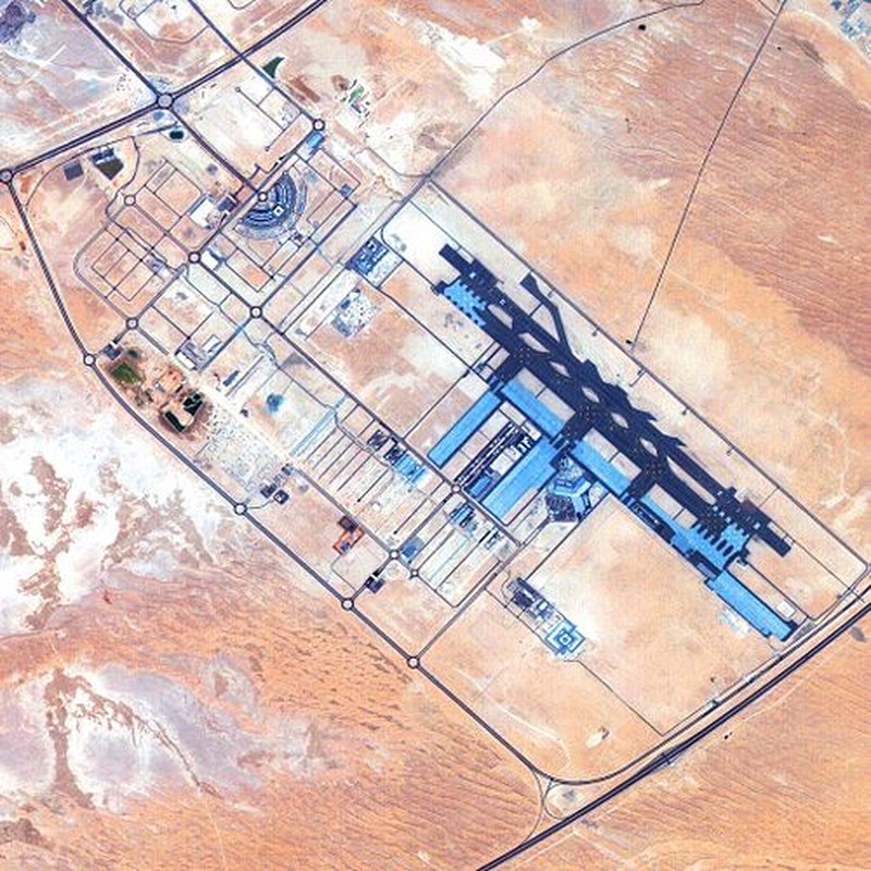 Gambar rencana pembangunan Bandara Internasional Al Maktoum Dubai dipamerkan di Dubai World Central,Dubai, Uni Emirat Arab. Pemerintah Dubai mengumumkan dimulainya pembangunan terminal bandara terbesar di dunia, Minggu, 28 April 2024. (Planet Labs PBC via AP) Gambar rencana pembangunan Bandara Internasional Al Maktoum Dubai dipamerkan di Dubai World Central,Dubai, Uni Emirat Arab. Pemerintah Dubai mengumumkan dimulainya pembangunan terminal bandara terbesar di dunia, Minggu, 28 April 2024. (Planet Labs PBC via AP)