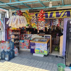 Kalahkan Warung Madura, Ini Raja Toko Kelontong yang Merajai Dunia