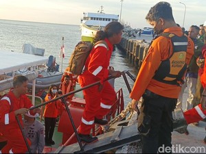 Kapal Terbakar di Perairan Banda, 10 ABK Dievakuasi ke Kupang