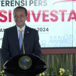 Proyek Smelter Bauksit Tak Kunjung Tuntas, Bahlil Buka Suara