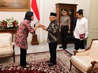 Sri Mulyani Lapor Dunia Lagi Gonjang-Ganjing Ke Wapres Ma'ruf Amin