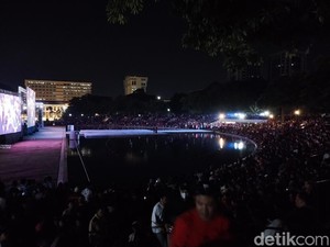 Warga Padati Lapangan Banteng Nobar Semifinal AFC U-23 RI Vs Uzbekistan