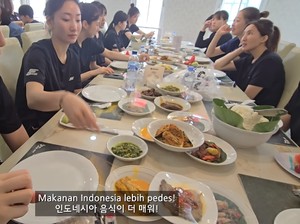 Tim Voli Korea Red Spark Cicip Nasi Padang, Ini Komentarnya