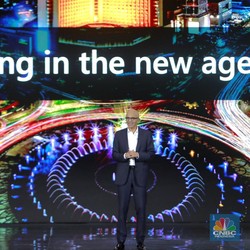 Sah! CEO Microsoft Satya Nadella Umumkan Investasi Rp 27,6 T di RI
