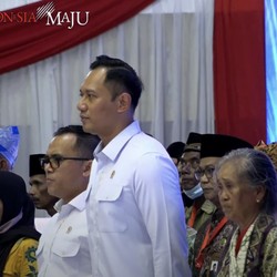 Sambil Puji AHY, Jokowi Titip Pesan ke Prabowo Bereskan Masalah Ini