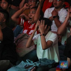 Potret Kecewa Penonton Nobar Piala Asia U-23 Lihat Timnas Kalah